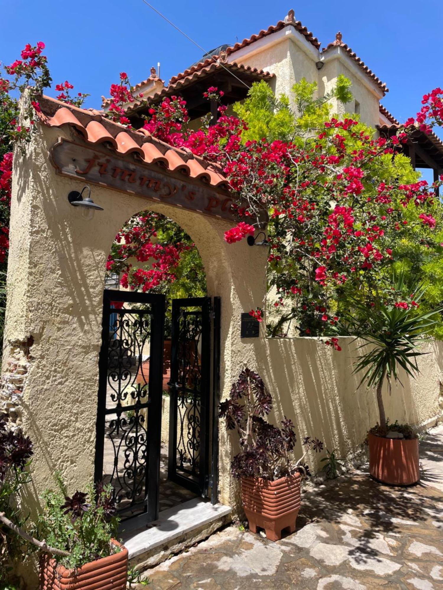 Jimmy'S Place Ormos  Exterior photo